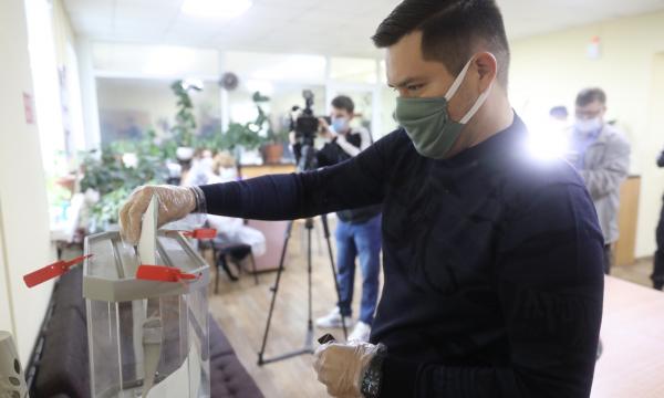 В России началось голосование по поправкам в Конституцию