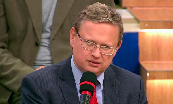 Михаил Делягин: селфи на избирательных участках может повысить явку, если удастся создать на это моду