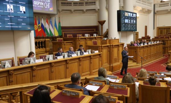 Студенты и преподаватели вузов Содружества наметили новые горизонты сотрудничества
