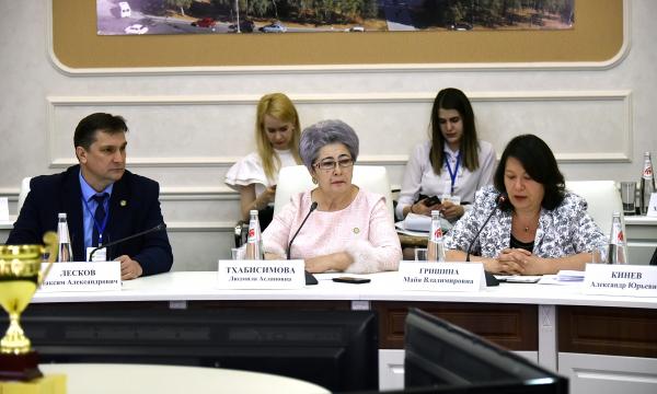 Майя Гришина выступила на форуме молодежных избирательных комиссий